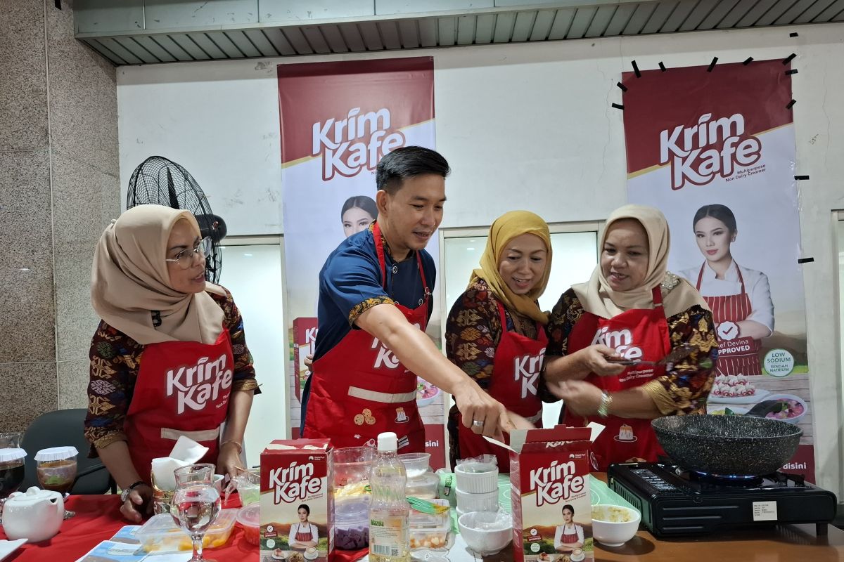 Krim Kafe bersama DWP dan PKK Jakarta Selatan dukung gerakan UMKM