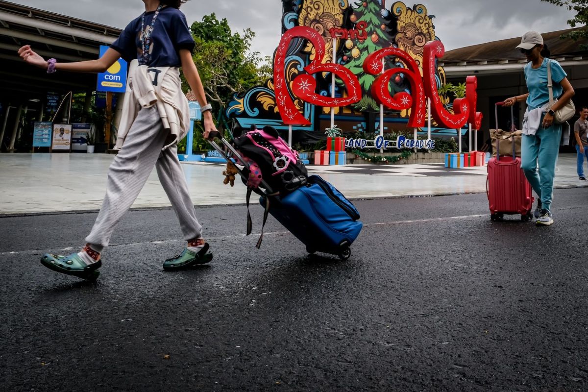 Menpar pastikan bandara di Bali siap sambut wisatawan saat libur Natal